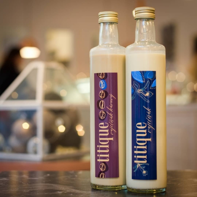 kristyna-klaban-gregorova_titique-vajecny-liker